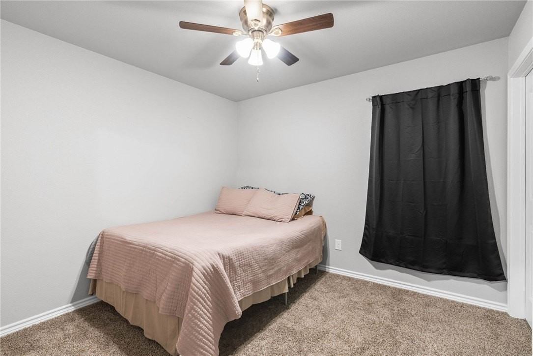 1258 Carnaby St - Photo 3 of 25