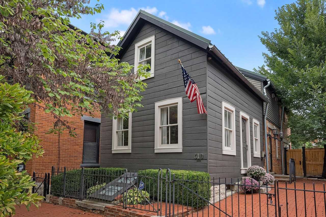 610 City Park Ave - Photo 2 of 34