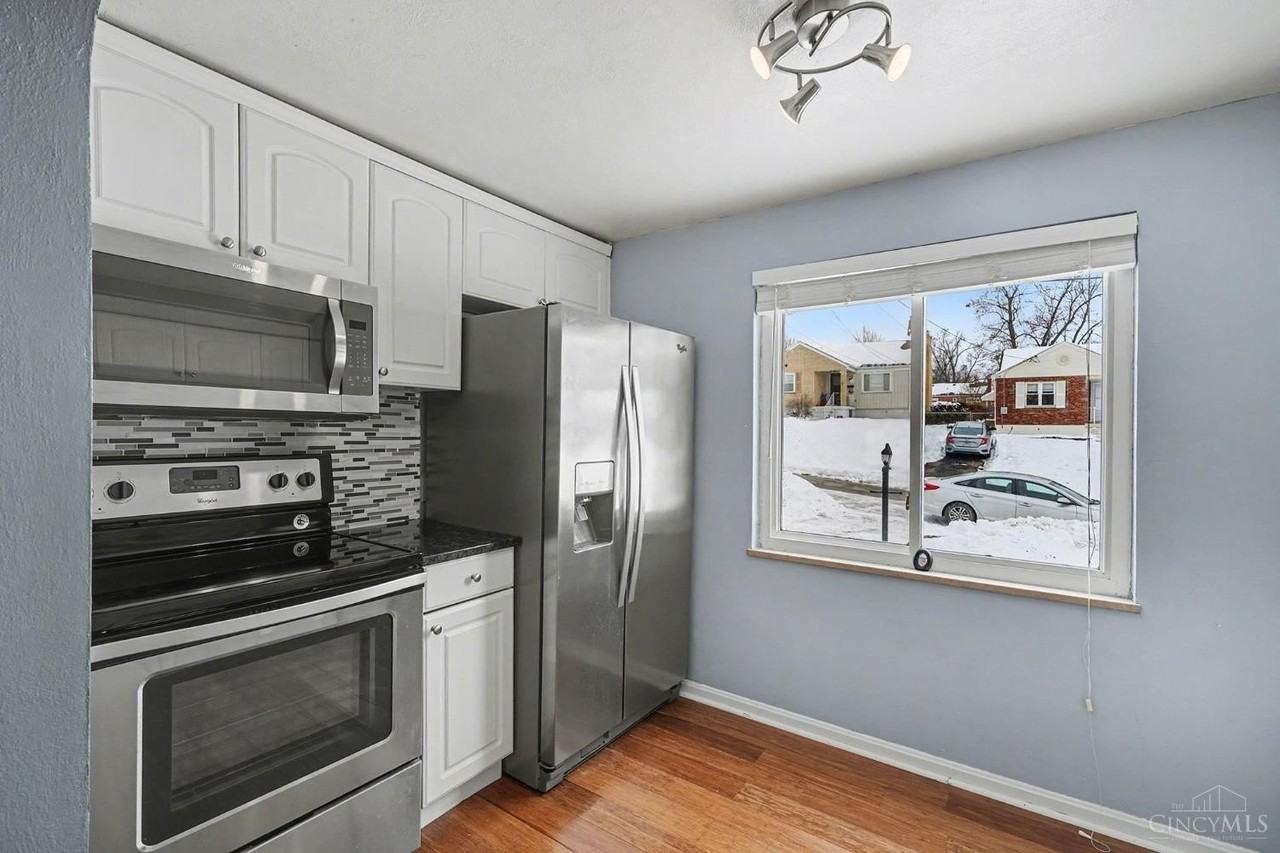 5851 Childs Ave - Photo 7 of 19