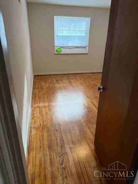 9496 Reading Rd Apt 4 #4 - Photo 3 of 11