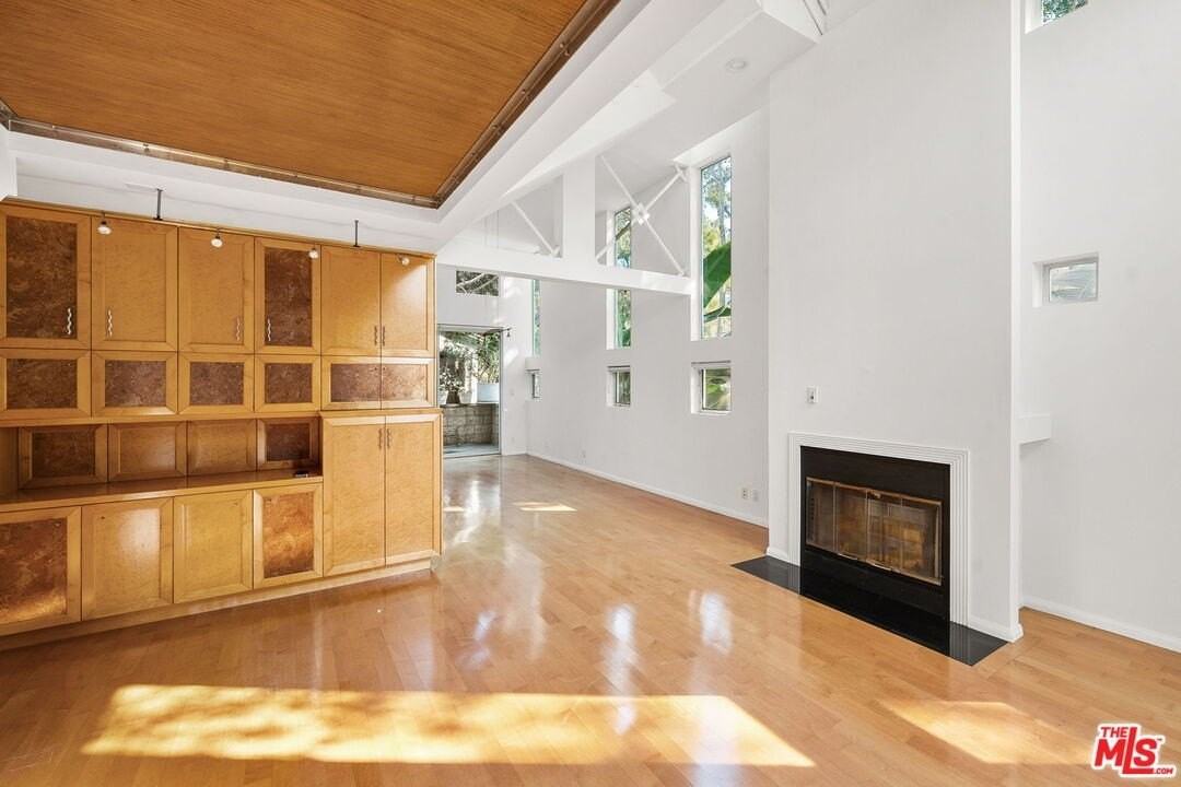 1011 Pacific St Unit 1 #1 - Photo 5 of 46