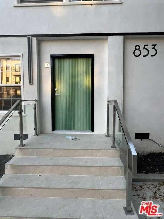 853 S Bedford St Apt 1 #1 - Photo 4 of 22