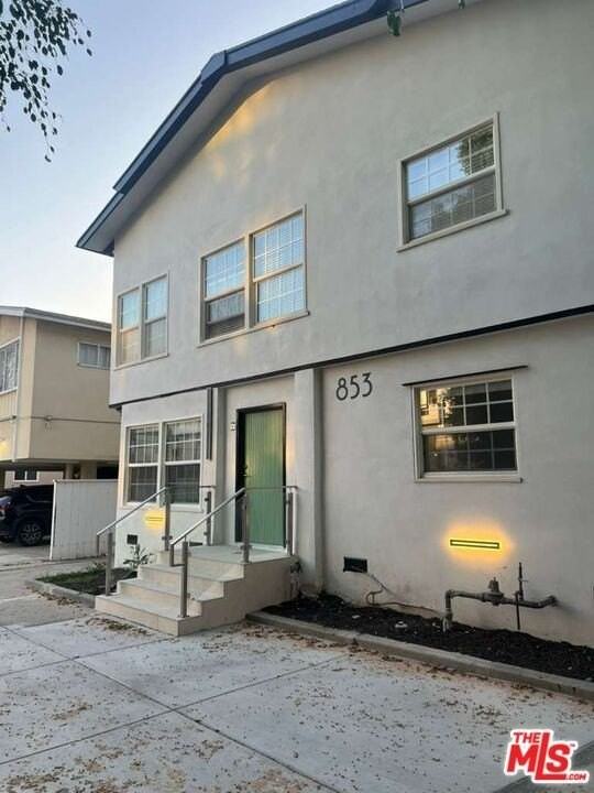 853 S Bedford St Apt 1 #1 - Photo 5 of 22