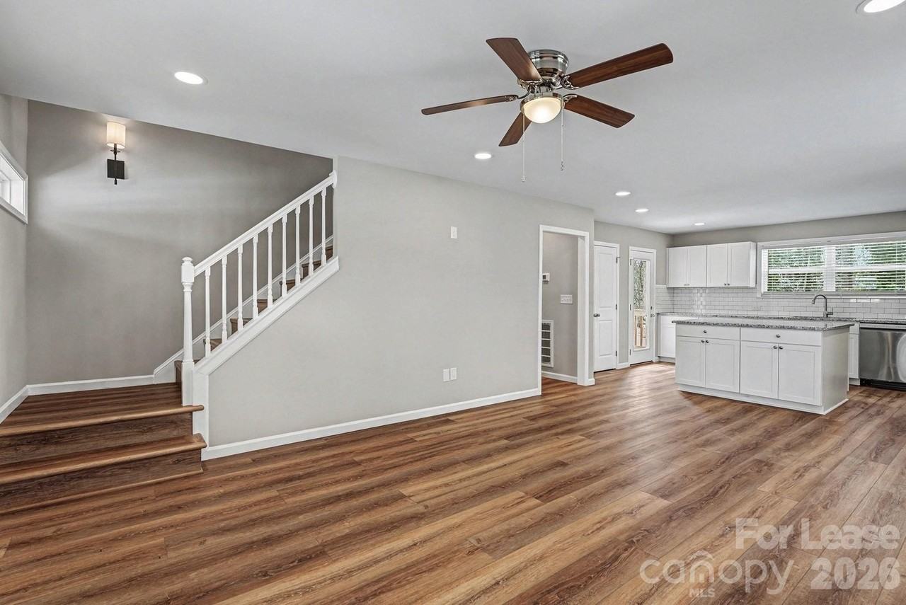 931 E Front St - Photo 7 of 24