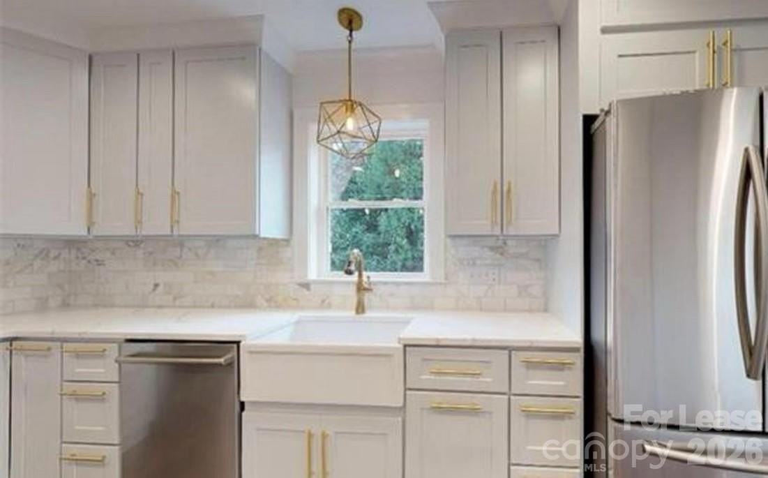 1238 Yale Pl - Photo 5 of 16