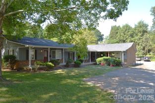 221 Kelly St Apt 3 #3 - Photo 1 of 1