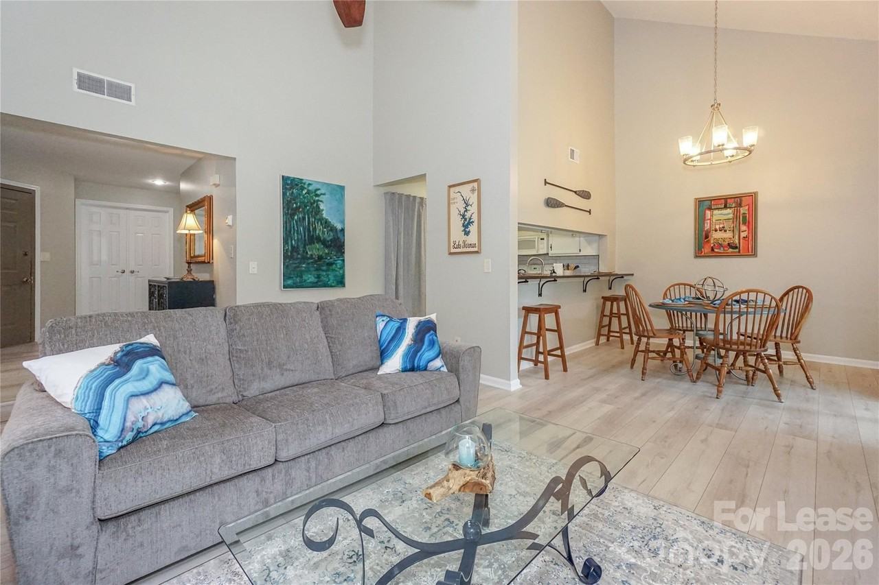 20105 Henderson Rd Unit E #E - Photo 7 of 31