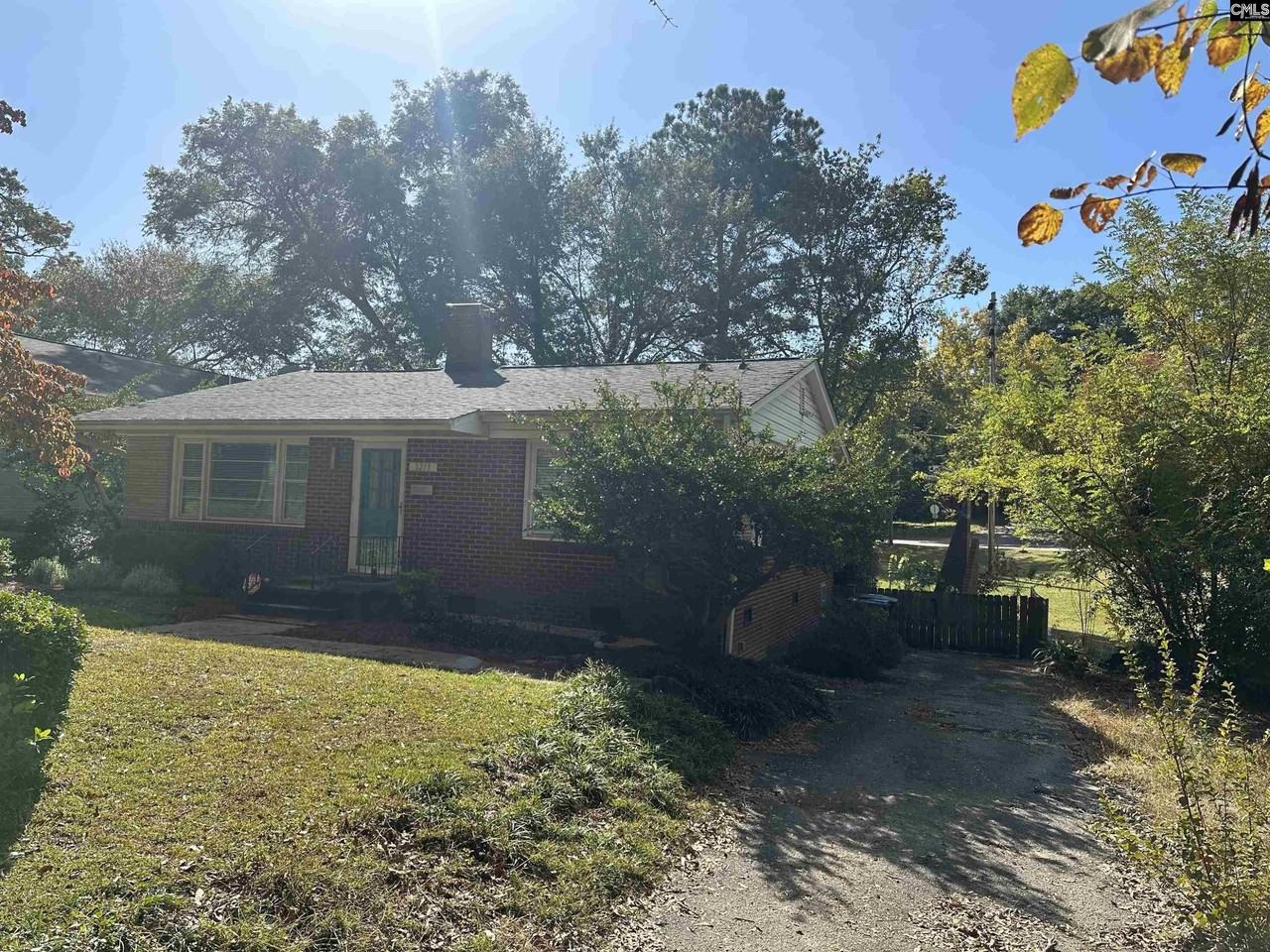 3218 Montgomery Ave - Photo 2 of 19