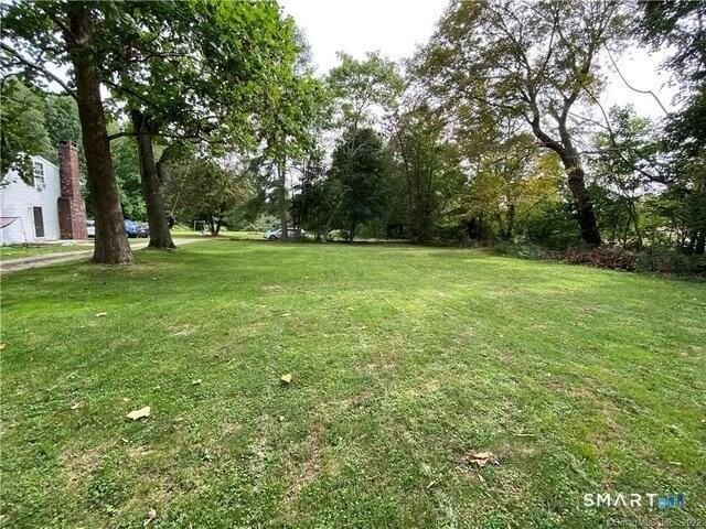 79 Elmwood Hts Unit B #B - Photo 3 of 15