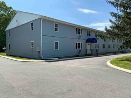 featured image of 105 Horse Pond Rd Apt F #F