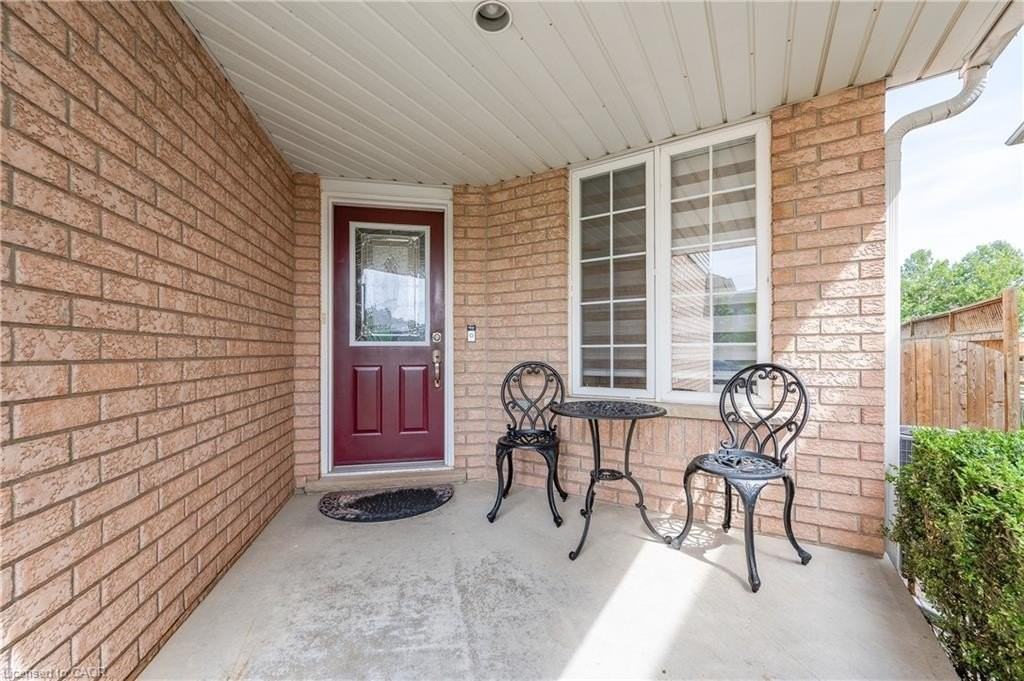 455 Havendale Cres - Photo 5 of 49