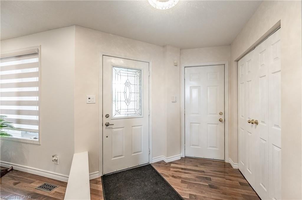 455 Havendale Cres - Photo 6 of 49