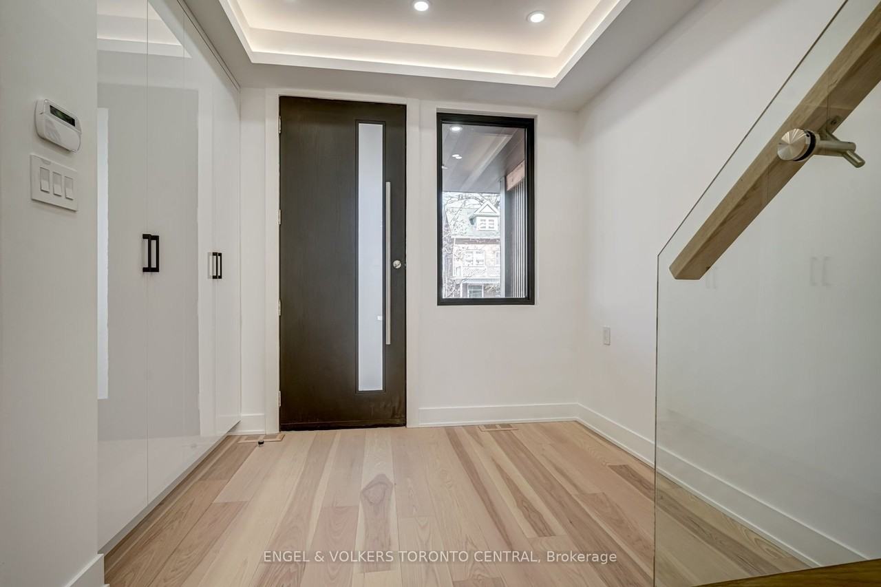 230 Willow Ave - Photo 4 of 27