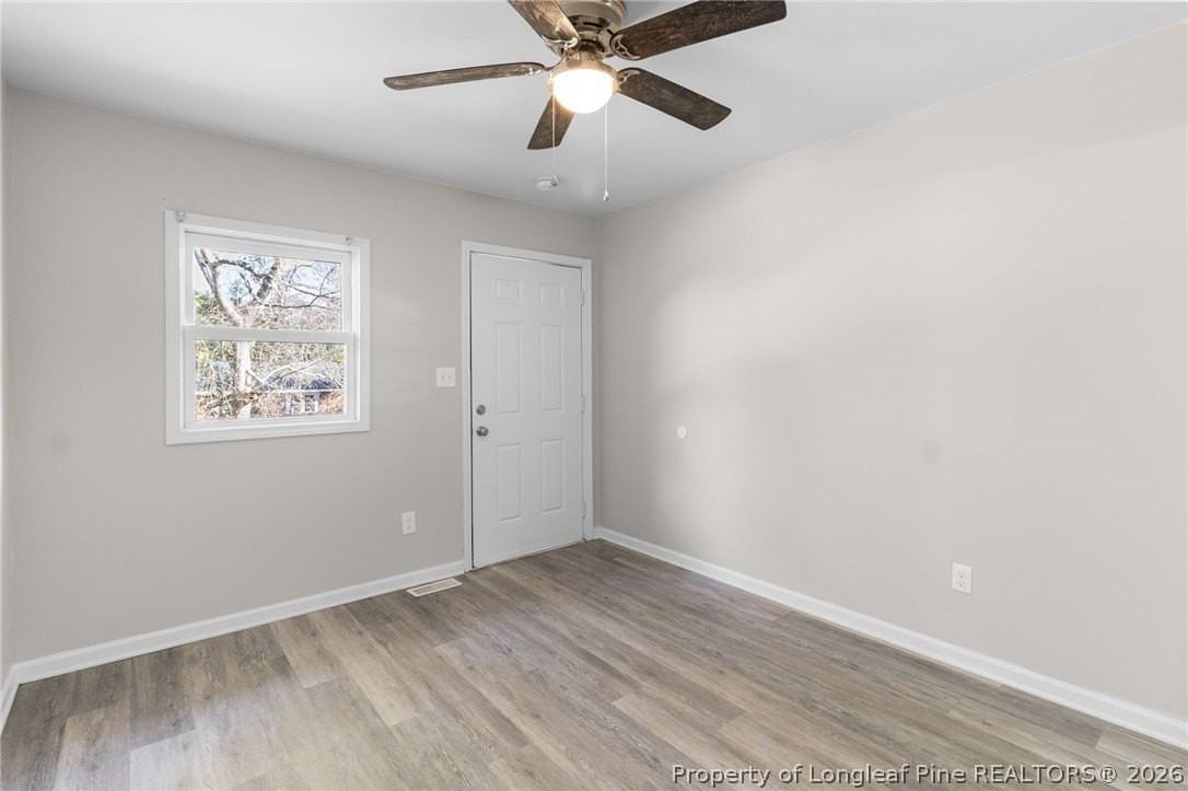 1122 Morgan St Apt E #E - Photo 4 of 9