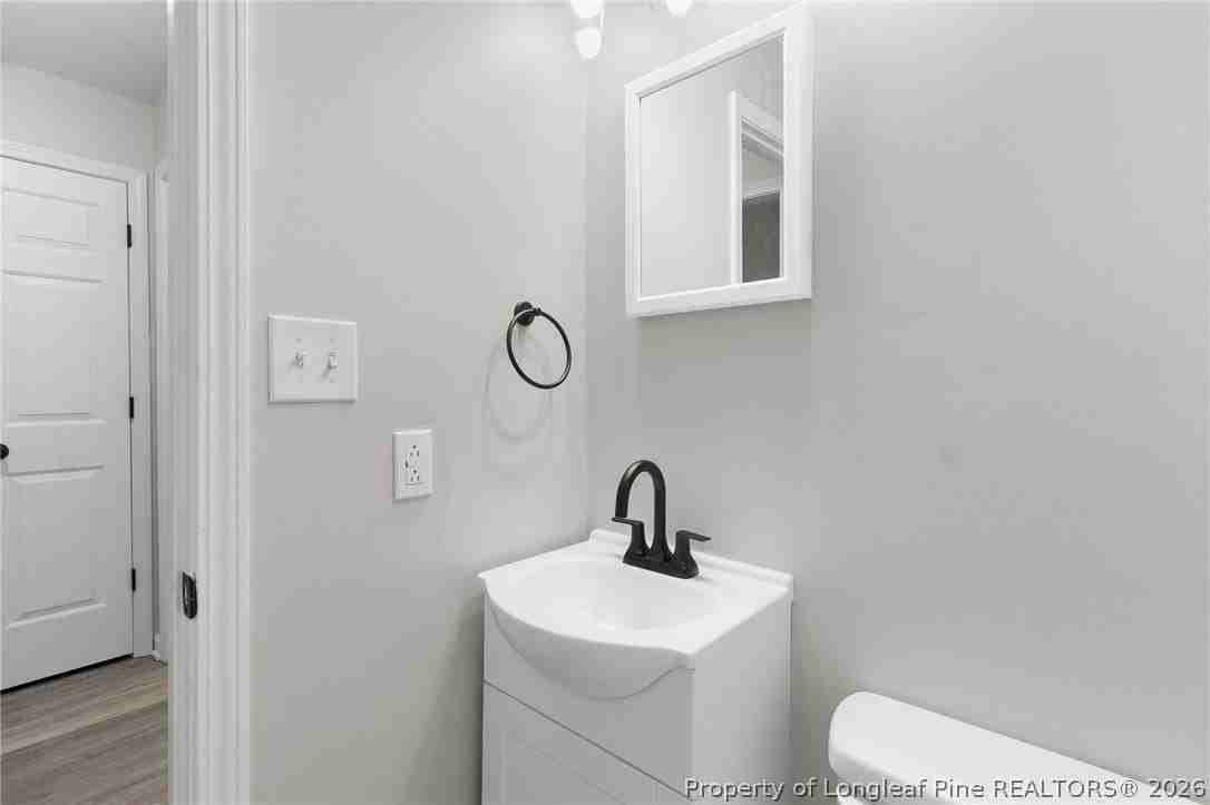 1122 Morgan St Apt E #E - Photo 7 of 9