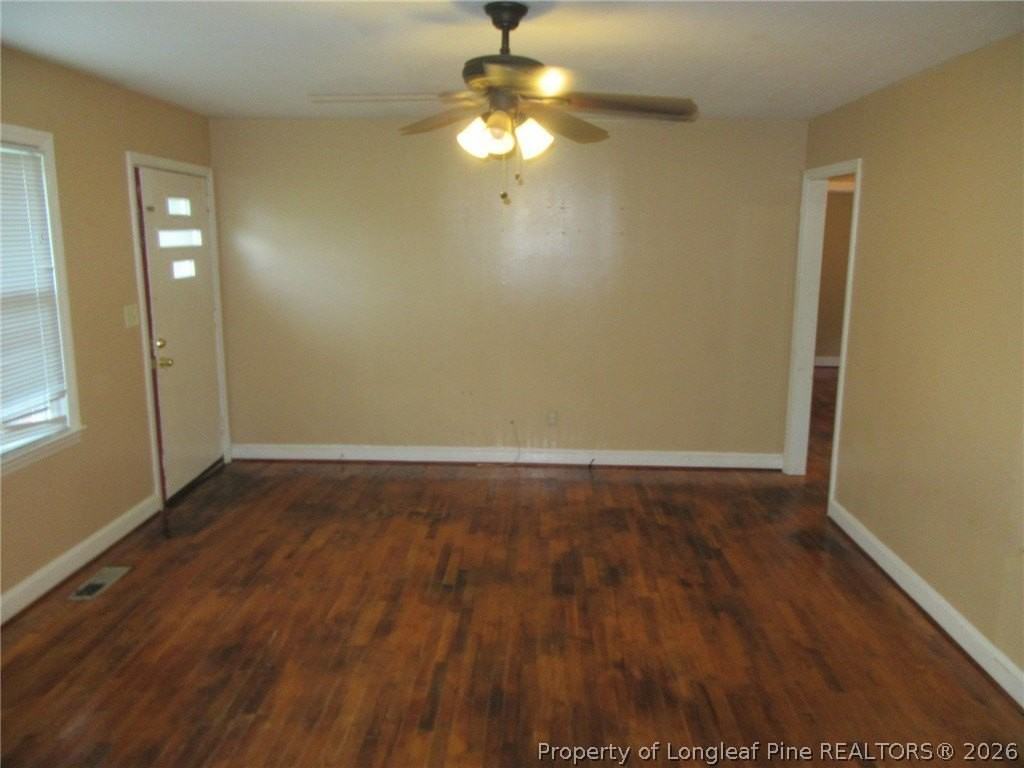 5106 Tulip Dr - Photo 7 of 21