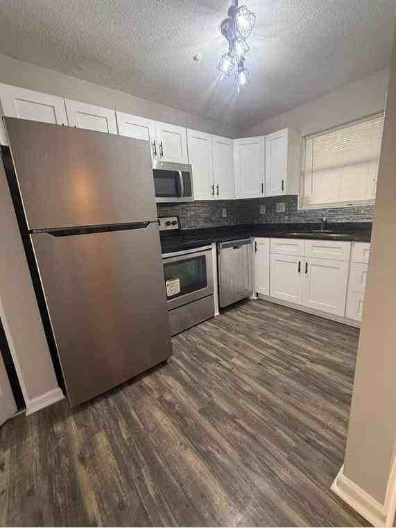 6222 Overlook Rd - Photo 3 of 16