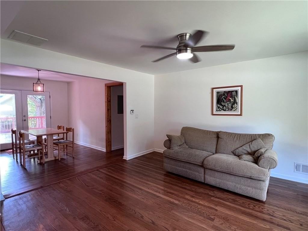 1180 Starline Dr Se - Photo 5 of 19