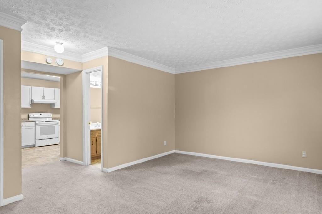 375 Dixie Ct - Photo 3 of 26