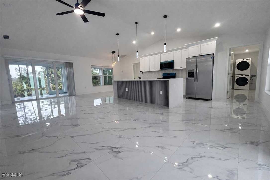 649 Wilmington Pkwy - Photo 4 of 36