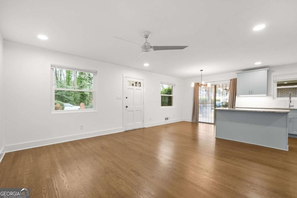 1949 Handley Ave Sw - Photo 5 of 24