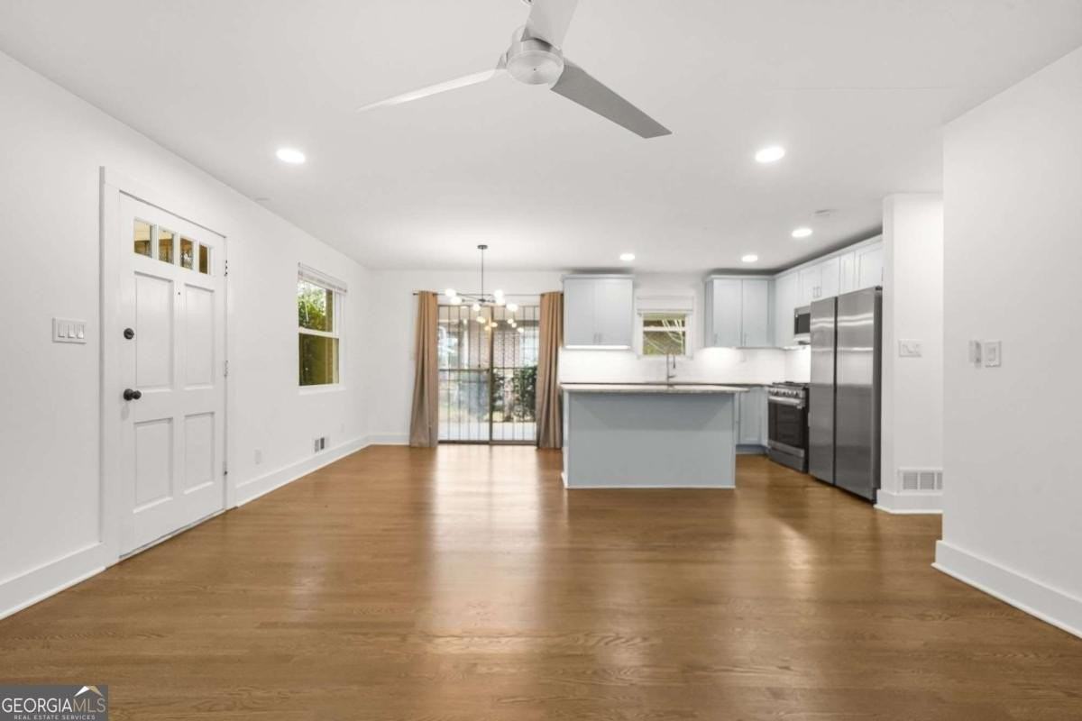 1949 Handley Ave Sw - Photo 6 of 24