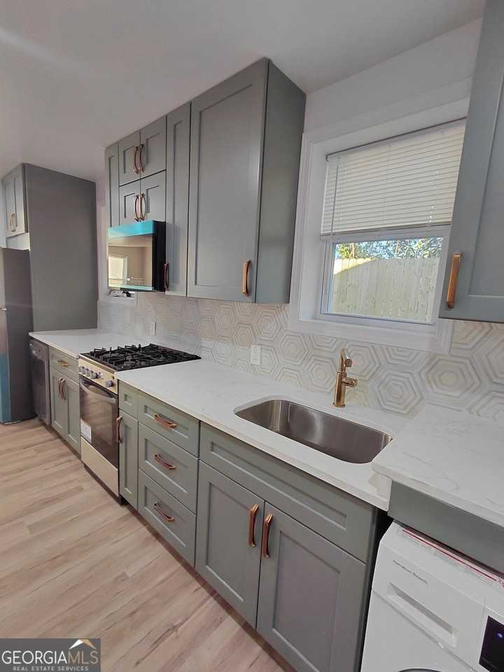 344 Blossom Ave - Photo 2 of 16