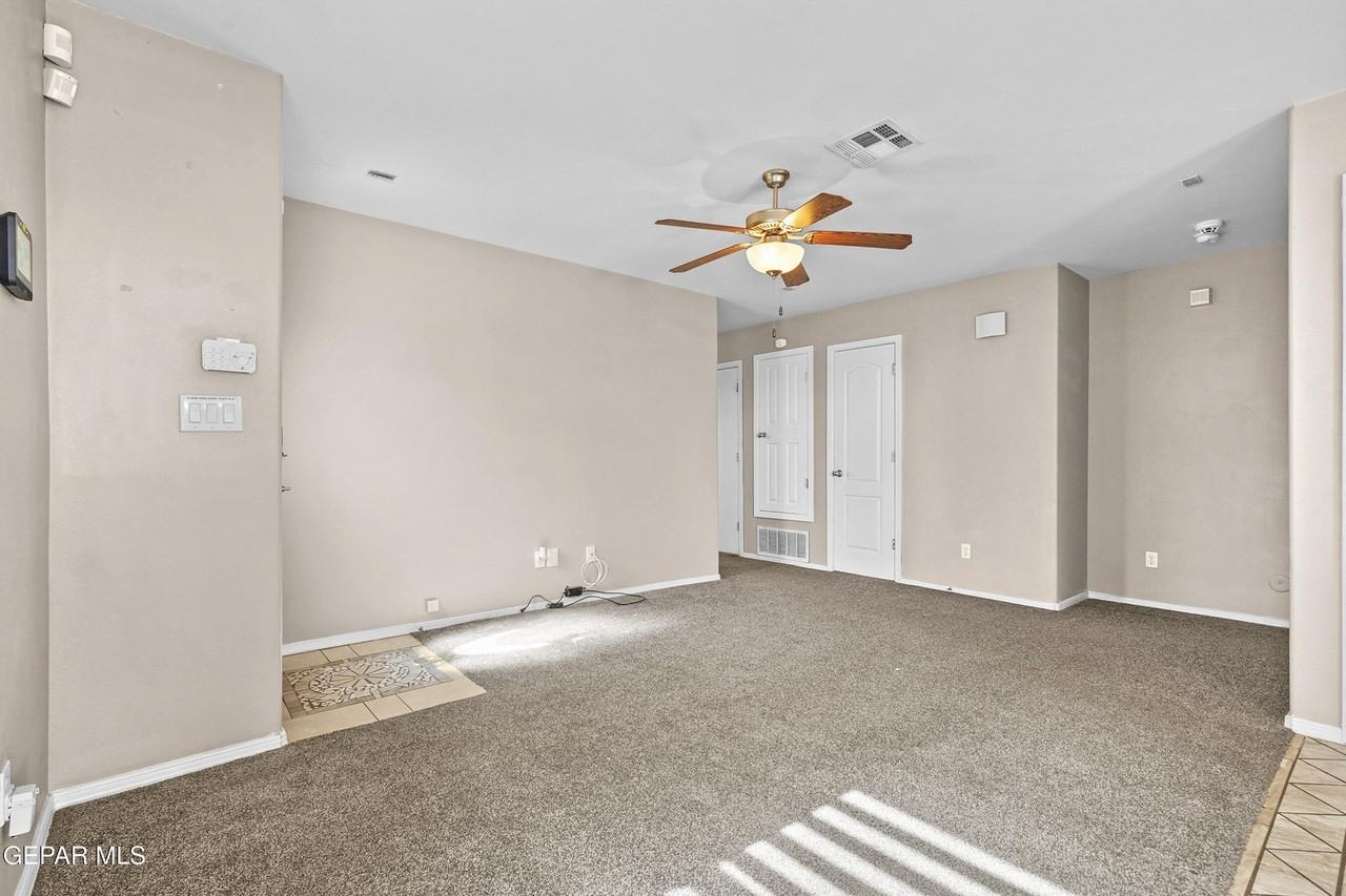 2404 Escape Point St - Photo 7 of 33