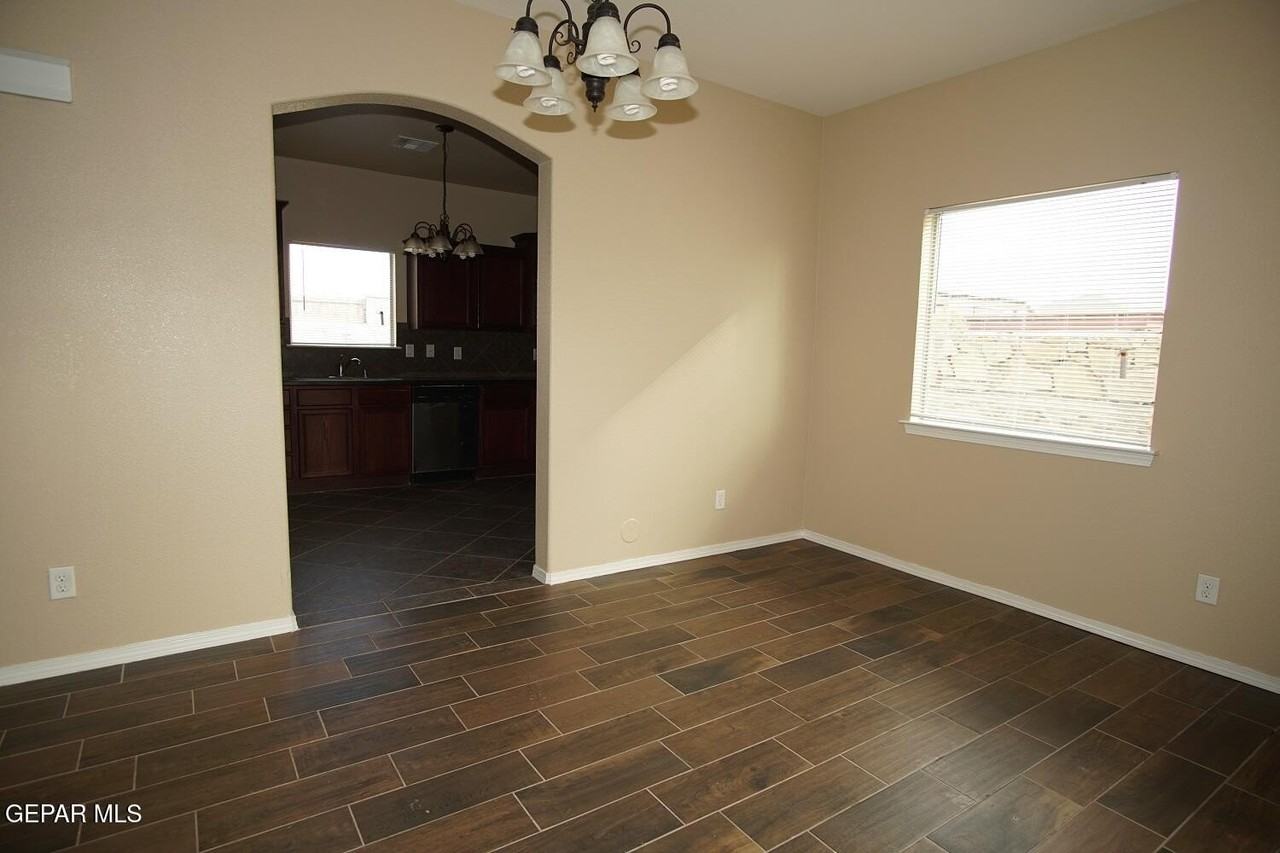 14375 Whisper Mare Ct - Photo 4 of 25