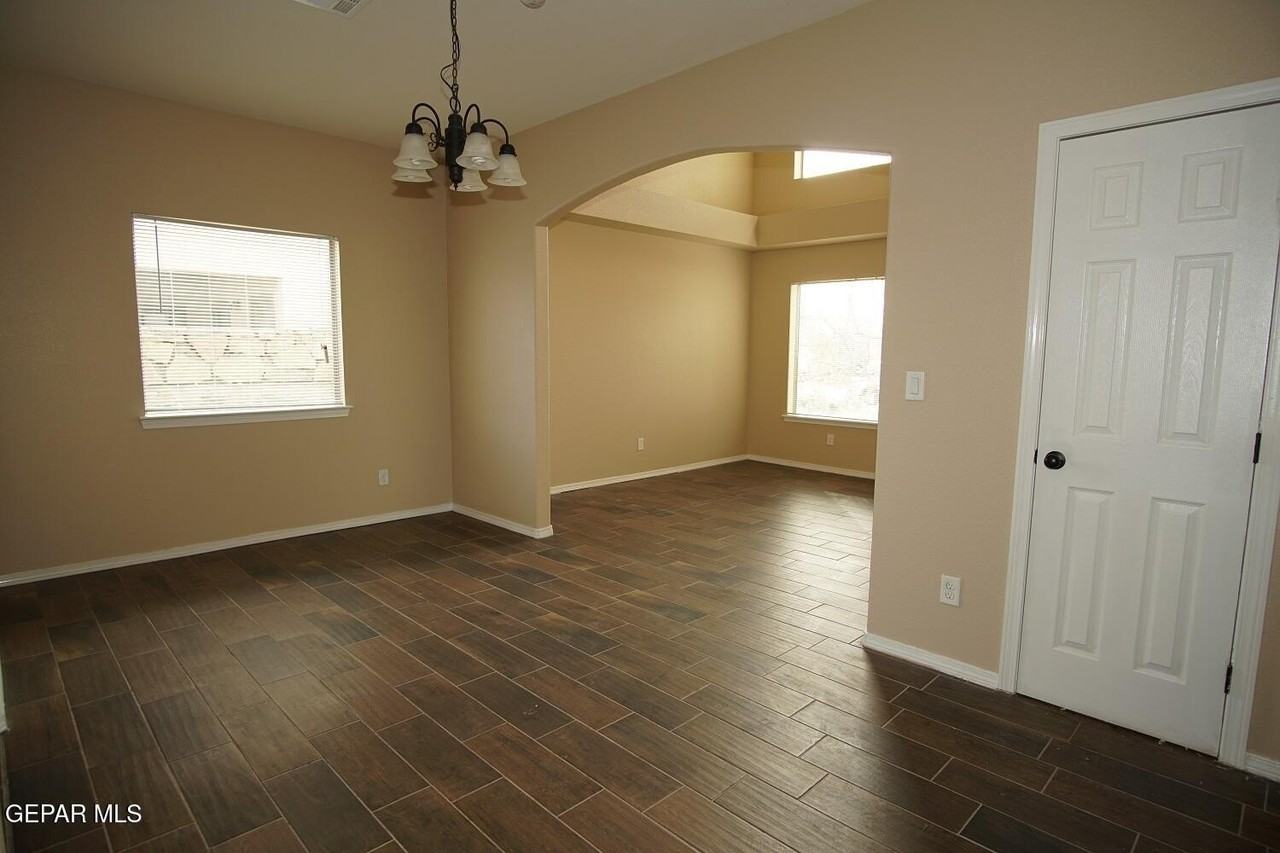 14375 Whisper Mare Ct - Photo 5 of 25