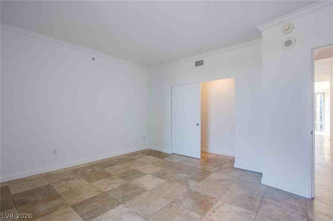 222 Karen Ave #1802 - Photo 6 of 29