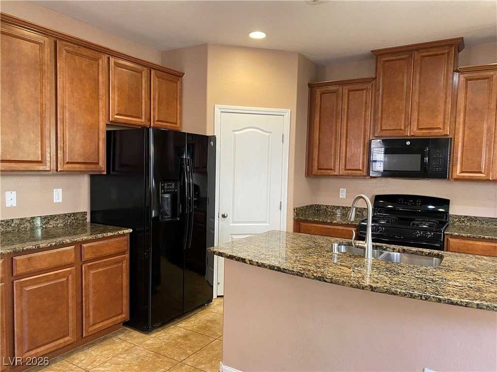 9332 Pearblossom Sky Ave - Photo 6 of 29