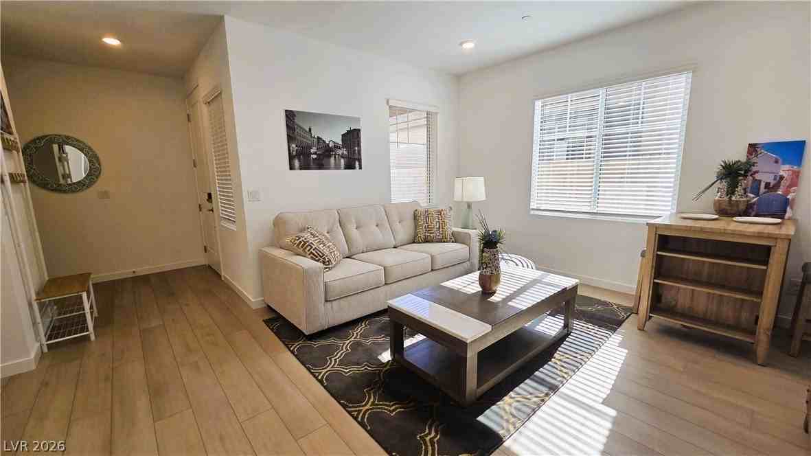 509 Arthur Pointe St #0 - Photo 5 of 14