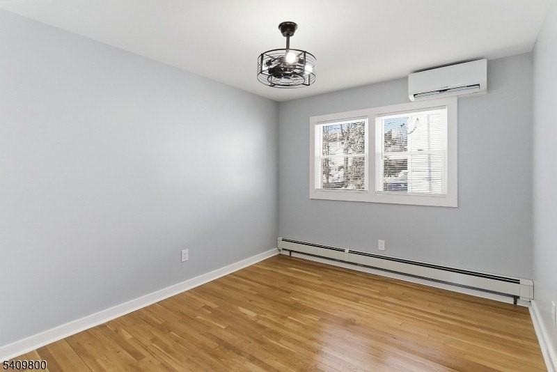 19 Evelyn Ct #2 - Photo 6 of 14