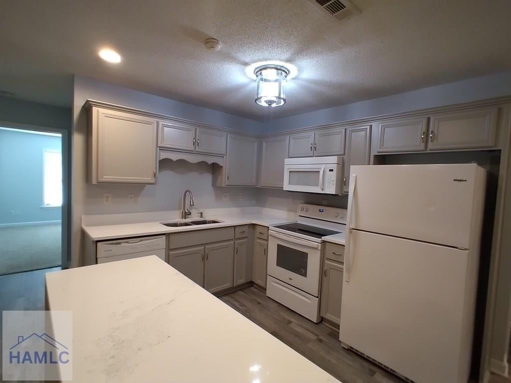 306 N Main St Ste 2b - Photo 2 of 8