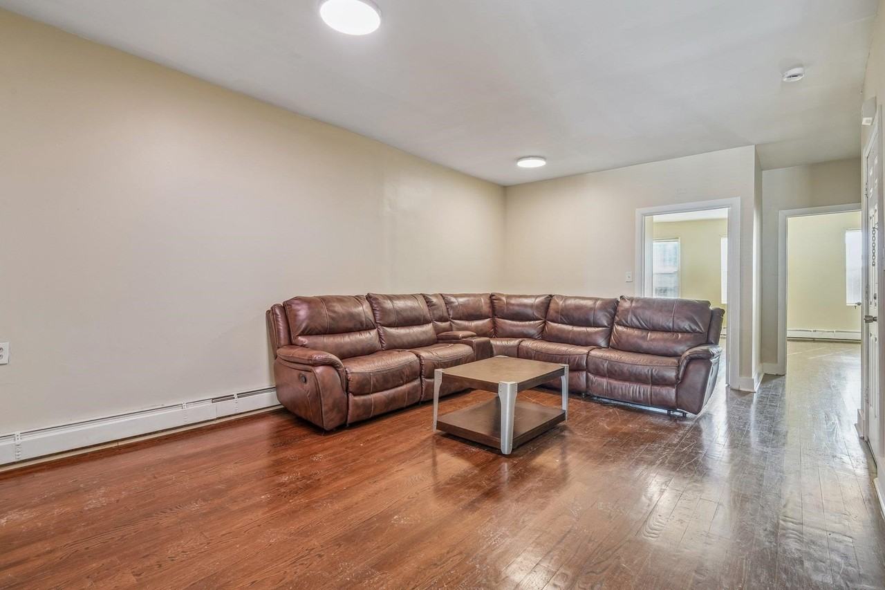 101 1/2 Ocean Ave #2 - Photo 5 of 18