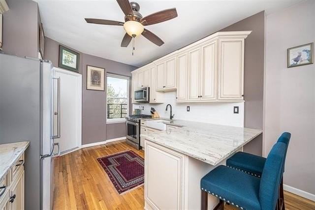 1011 Park Ave #5R - Photo 2 of 16