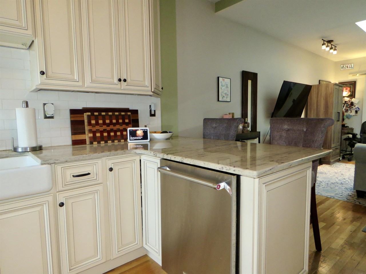 1011 Park Ave #5R - Photo 7 of 16