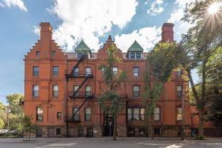 297 Montgomery St #2E - Photo 1 of 1