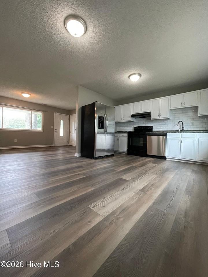 101 Ivey Ct - Photo 6 of 19