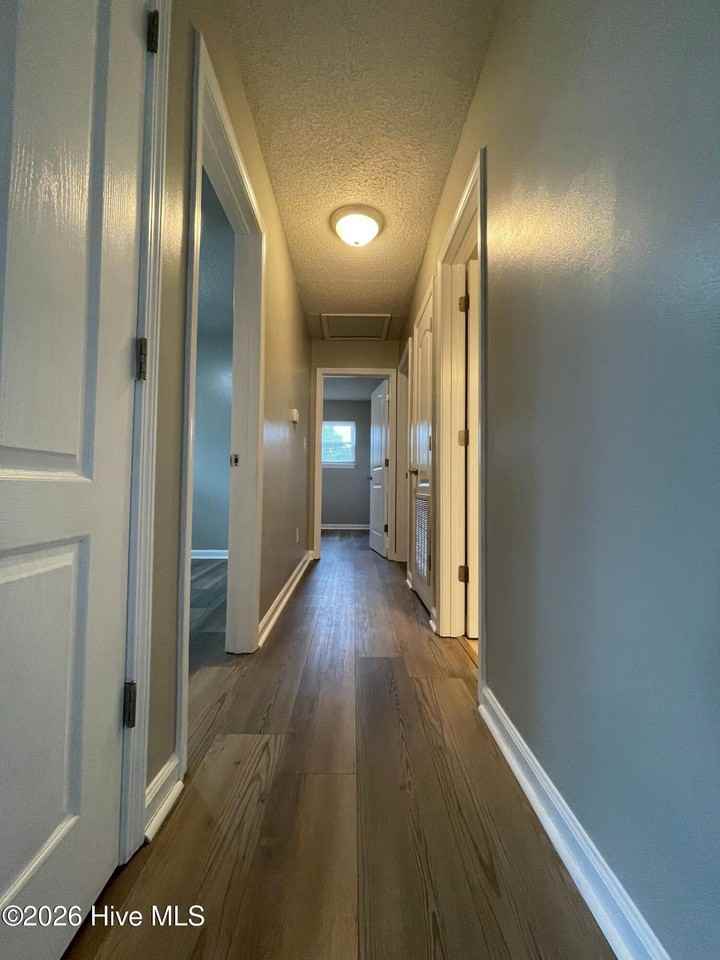 101 Ivey Ct - Photo 7 of 19