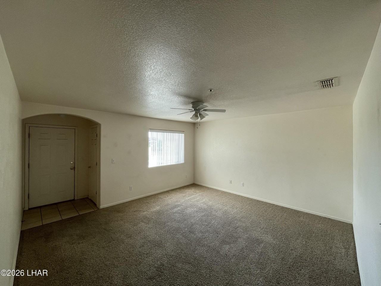 3041 Caliente Dr Apt 102 #102 - Photo 3 of 8