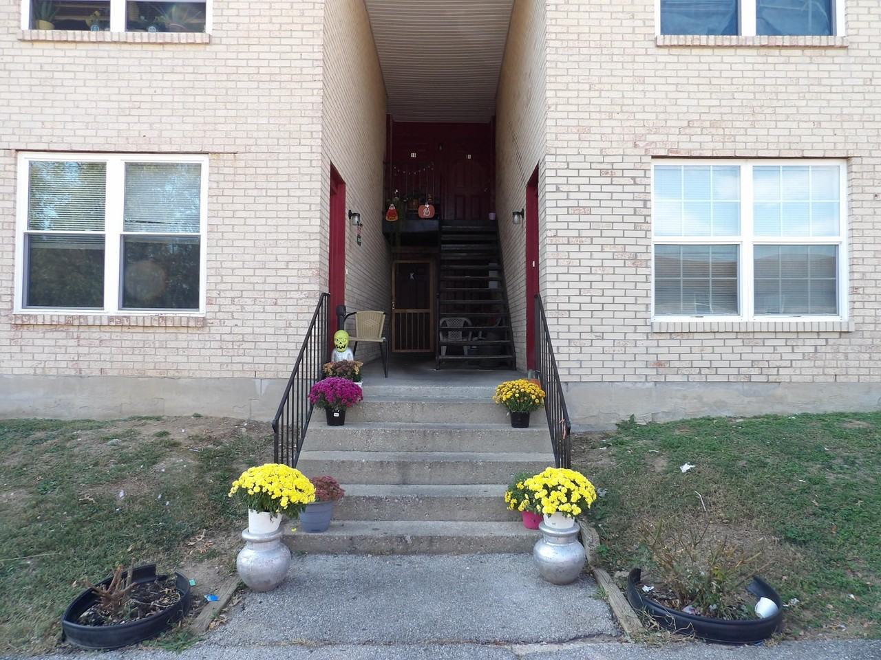 140 Landings Dr Apt 2 #2 - Photo 5 of 48