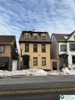 featured image of 326 W Broad St Apt 1 #1