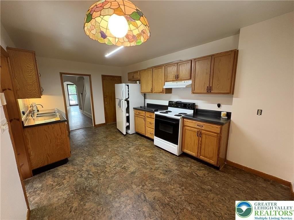 210 S 9th St - Photo 5 of 21