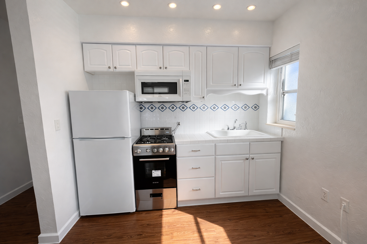 Palmway - Photo 7 of 11