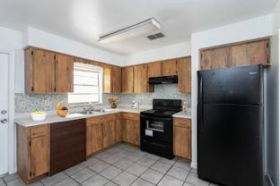 3201 Pershing St - Photo 1 of 1