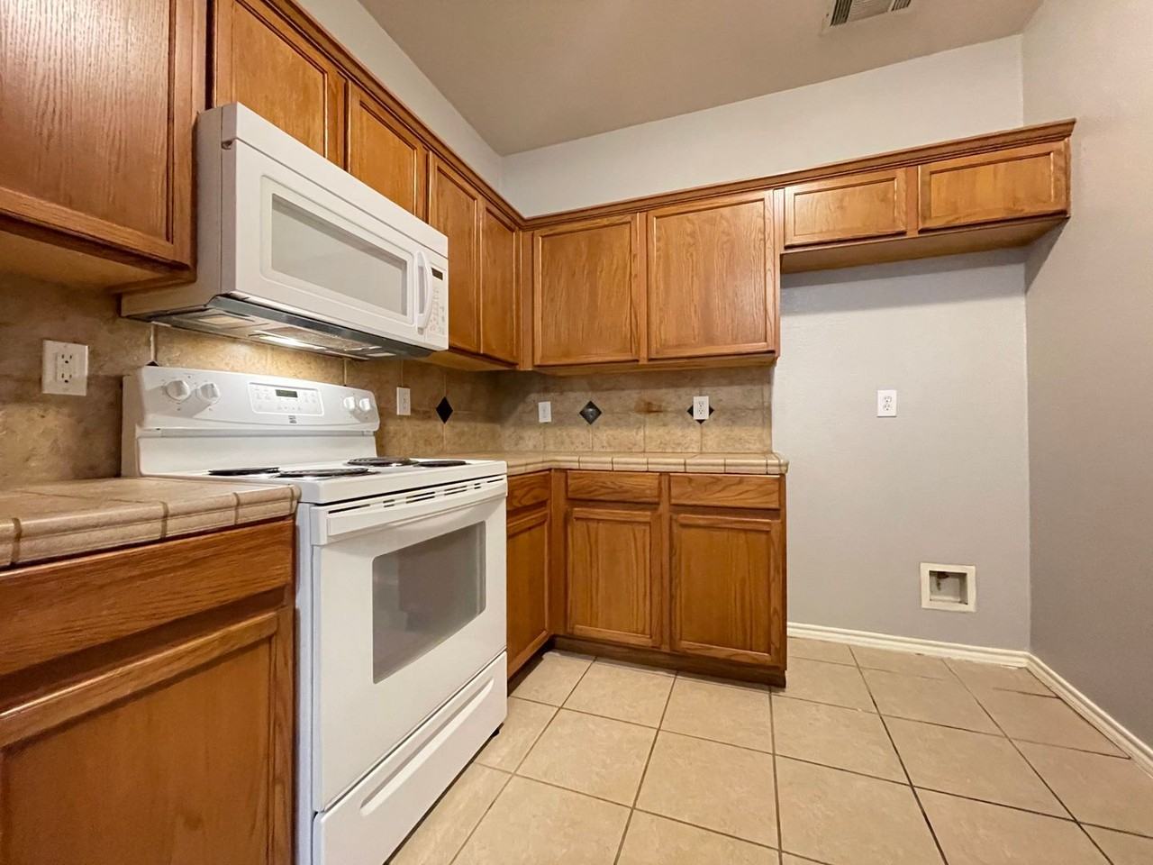 5902 Lovingham Ct - Photo 6 of 20