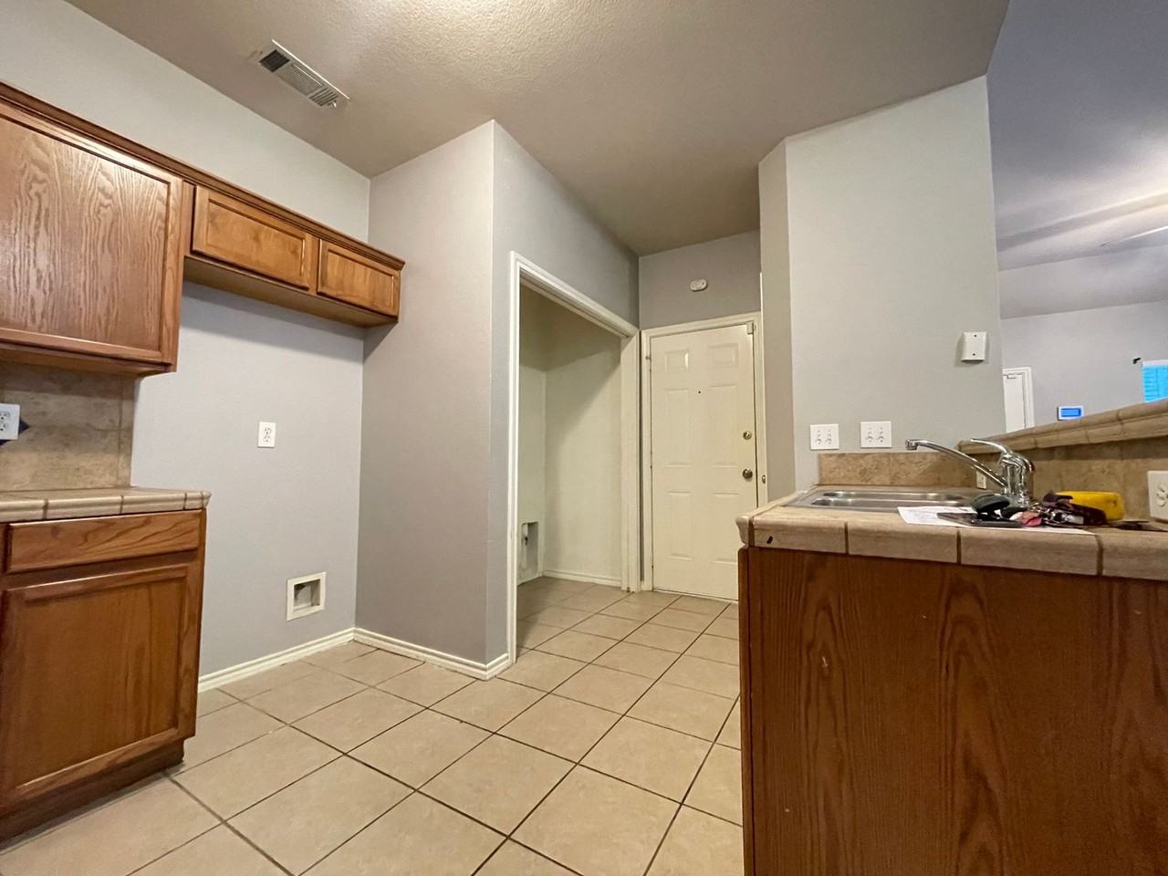 5902 Lovingham Ct - Photo 7 of 20