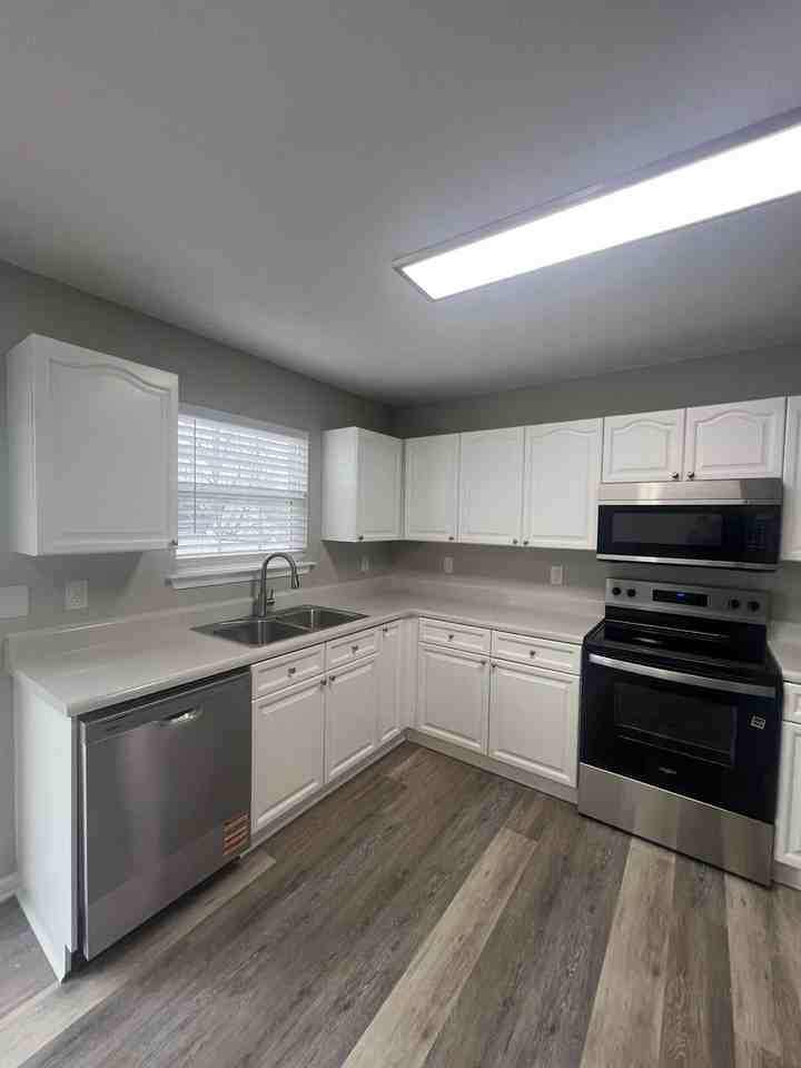 4539 Christenbury Hills Ln - Photo 7 of 27